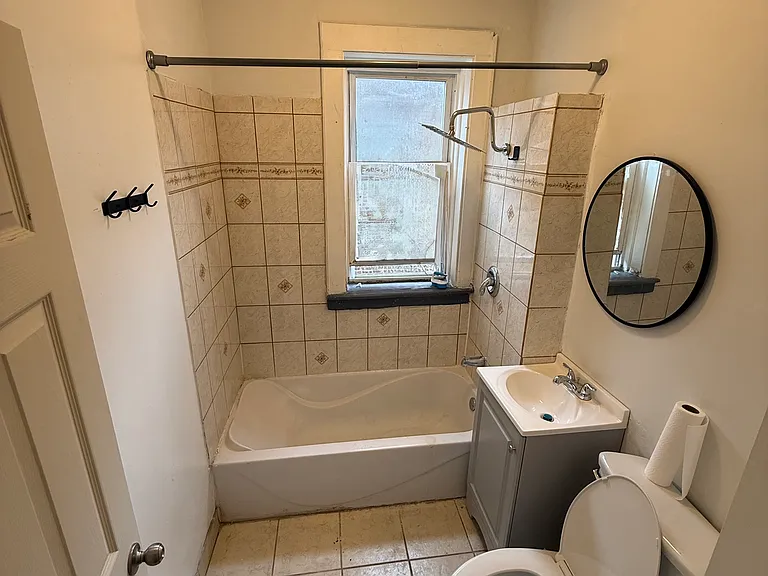 5352 S Campbell Ave #1 — Photo 7