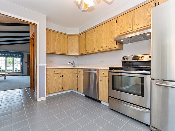 3rd image of 5233 Avery Pl