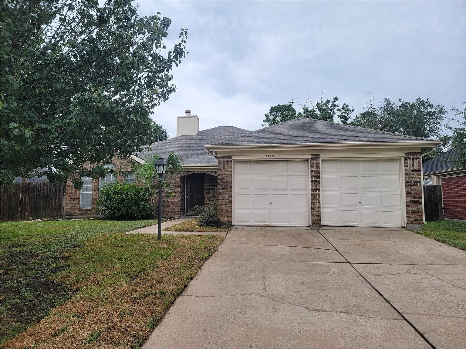3 bed, 2.0 bath, 1892 sqft, $1,800 — Photo 1