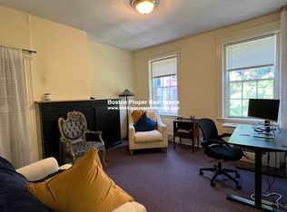 24 Phillips St APT 3, Boston, MA 02114