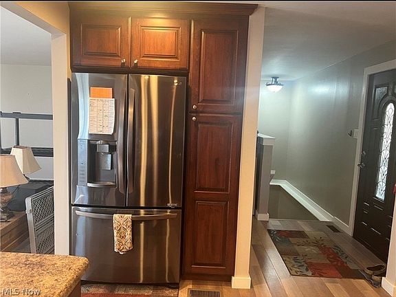 4th image of 59620 Broadview Rd
