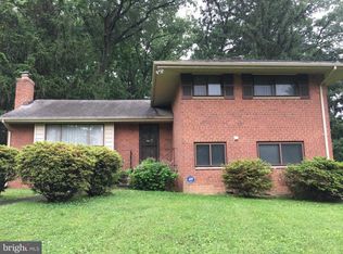 6451 Queen Anne Ter, Falls Church, VA 22044