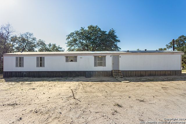1st image of 125 Oak Ln
