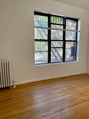 Rented by R New York | media 10