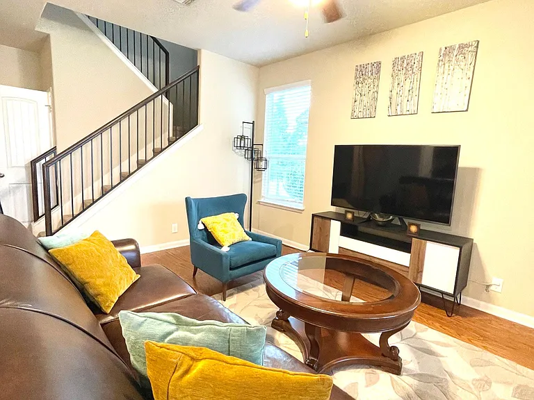 719 Heritage Springs Trl — Photo 7