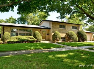 9401 Kolmar Ave, Skokie, IL 60076