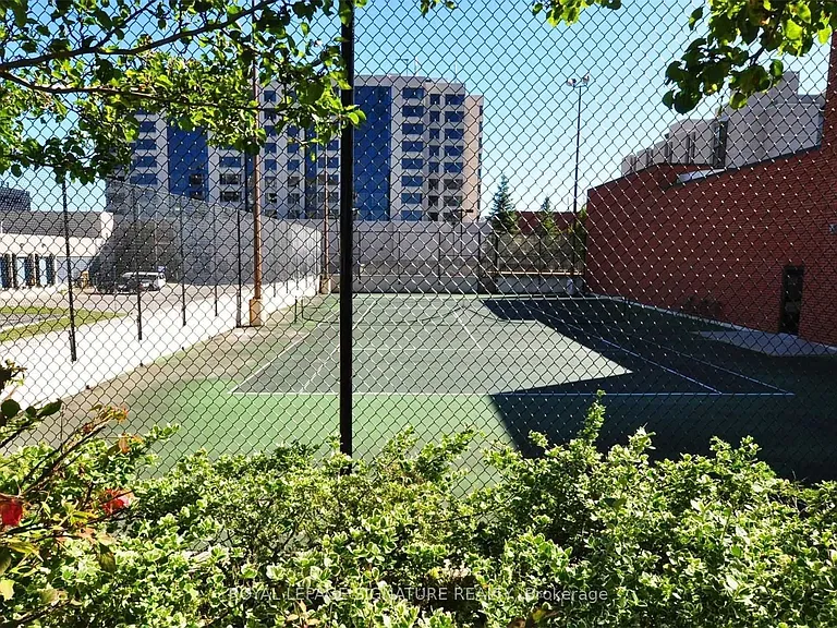 9017 Leslie St #603 — Photo 16