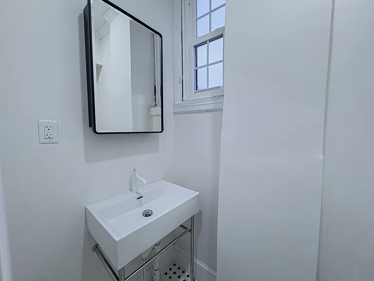1221 N Franklin St #3F — Photo 13