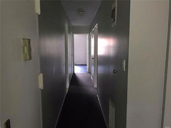 4th image of 16624 Gothic Dr