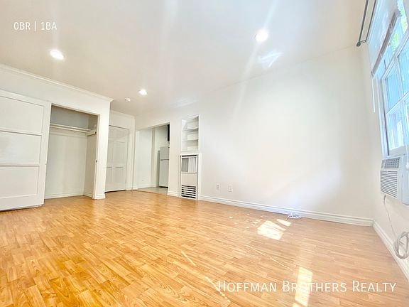 5th image of 301 N Sycamore Ave APT 5