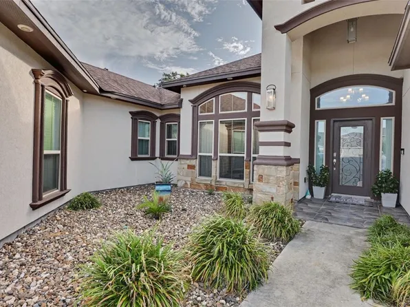 5701 Bella Di Giorno Dr, Corpus Christi, TX 78414