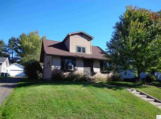 31 Calvary Rd, Duluth, MN 55803