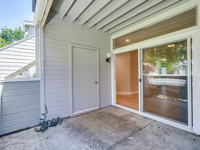 537 Shadow Dance Dr — Photo 31