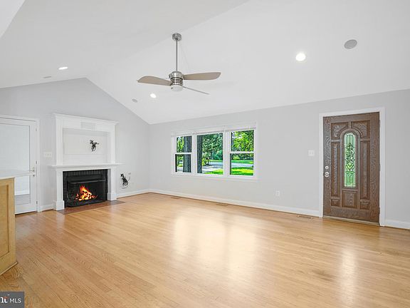 5th image of 110 Lakeland Dr