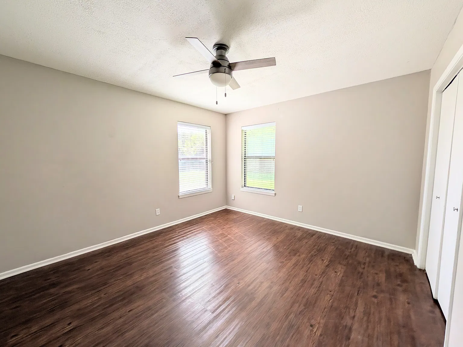 2 bed, 1132 sqft, $1,350 — Photo 3