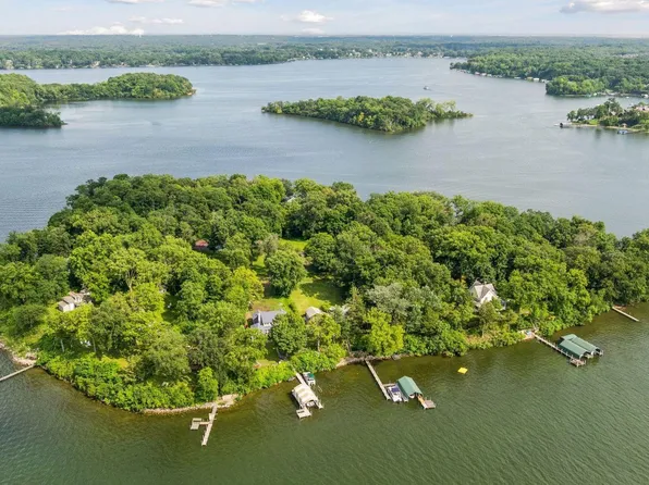 4793 Crane Is, Excelsior, MN 55331