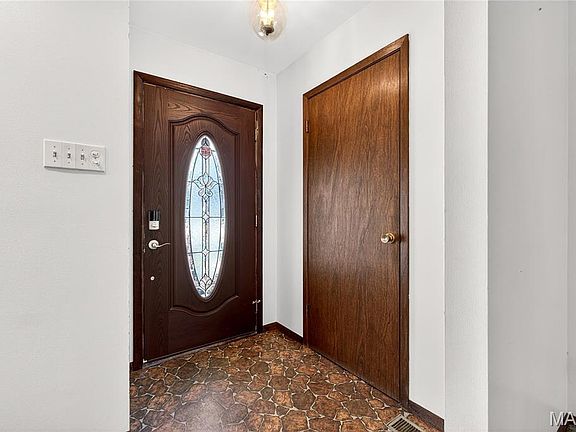 3rd image of 649 Millwood Dr