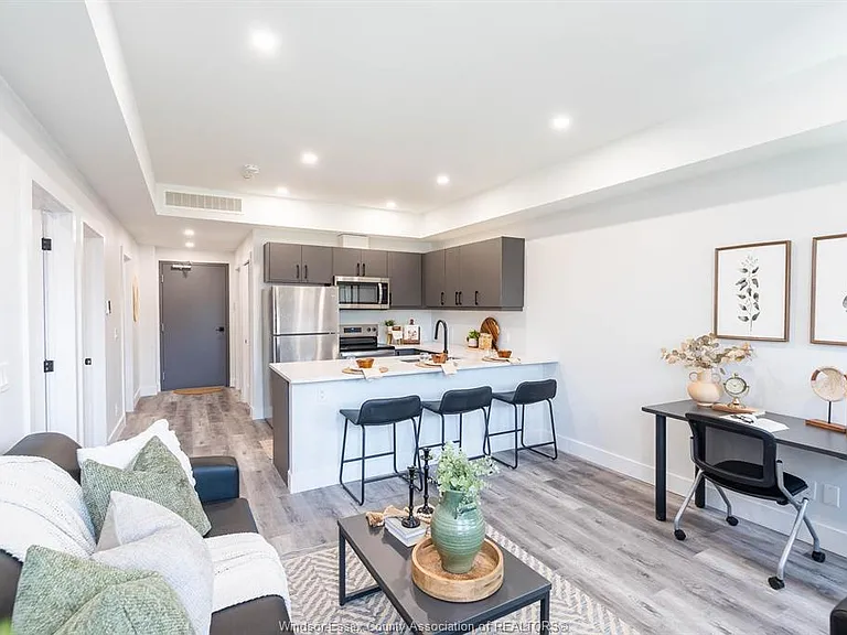 930 Marion Ave #101 — Photo 4