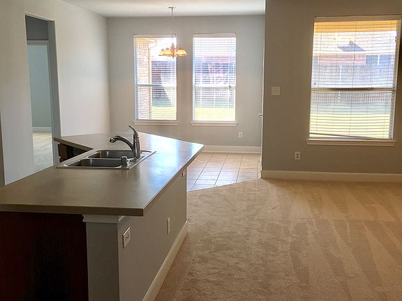 5th image of 2312 Bridgeport Dr