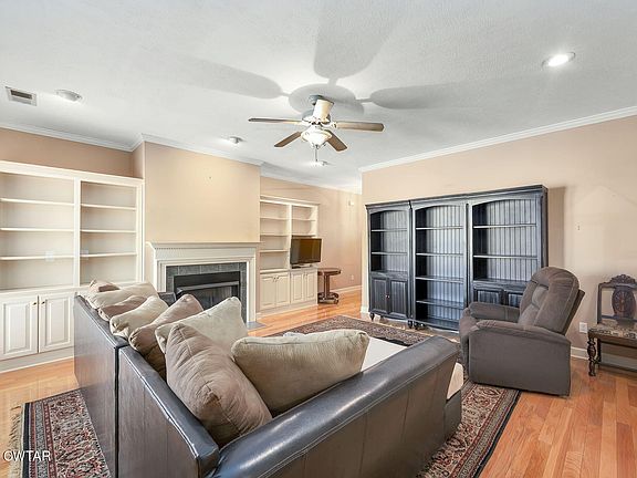 4th image of 225 Wiley Parker Rd