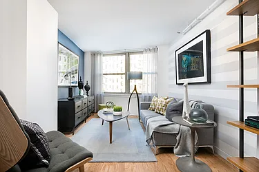 The Lincoln Apartments at 33 Lincoln Road in Prospect Lefferts Gardens