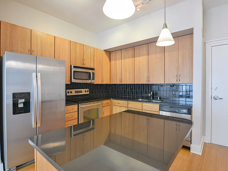 535 S Upper St #402 — Photo 4
