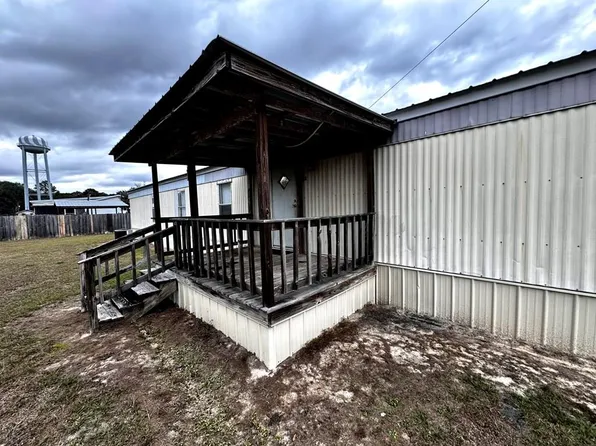 210 S 2nd St, Geneva, AL 36340