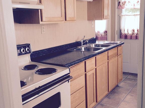 2nd image of 2705 Sibley Ave
