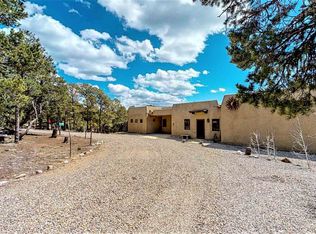 8 Red Tail Rdg, Pecos, NM 87552