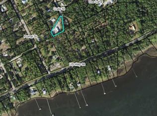 136 Craig St, Lanark Village, FL 32322