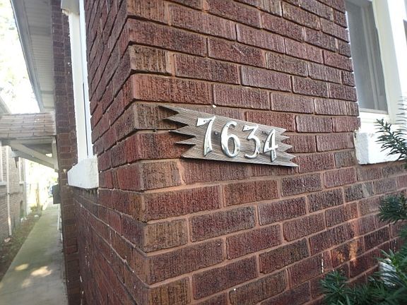 3rd image of 7634 S Hermitage Ave