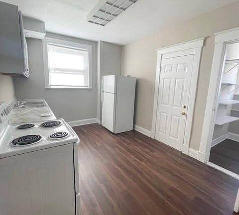 4th image of 809 S Fred Shuttlesworth Cir #2