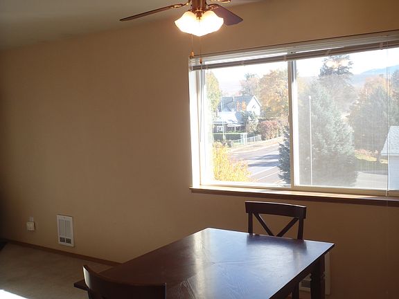 4th image of 1333 Toole Ave Unit 12
