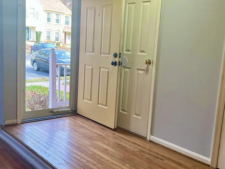 11570 Hill Meade Ln — Photo 4