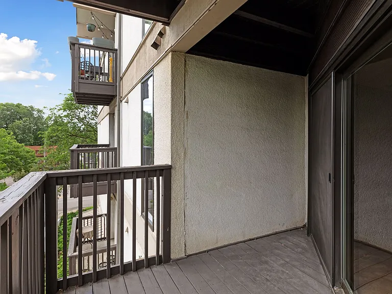 232 Franklin Ave W #206 — Photo 23