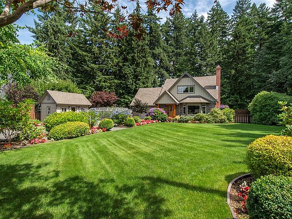 5th image of 3095 Martin Rd