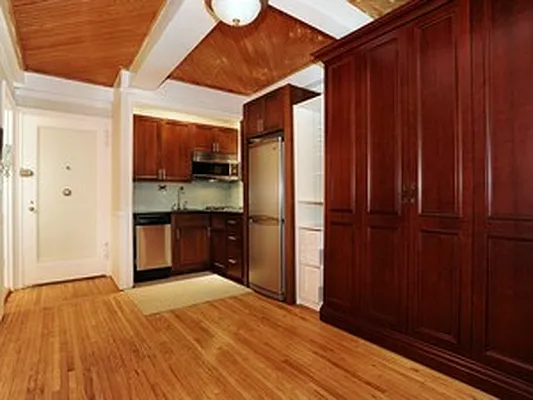 Sold by Corcoran | media 7