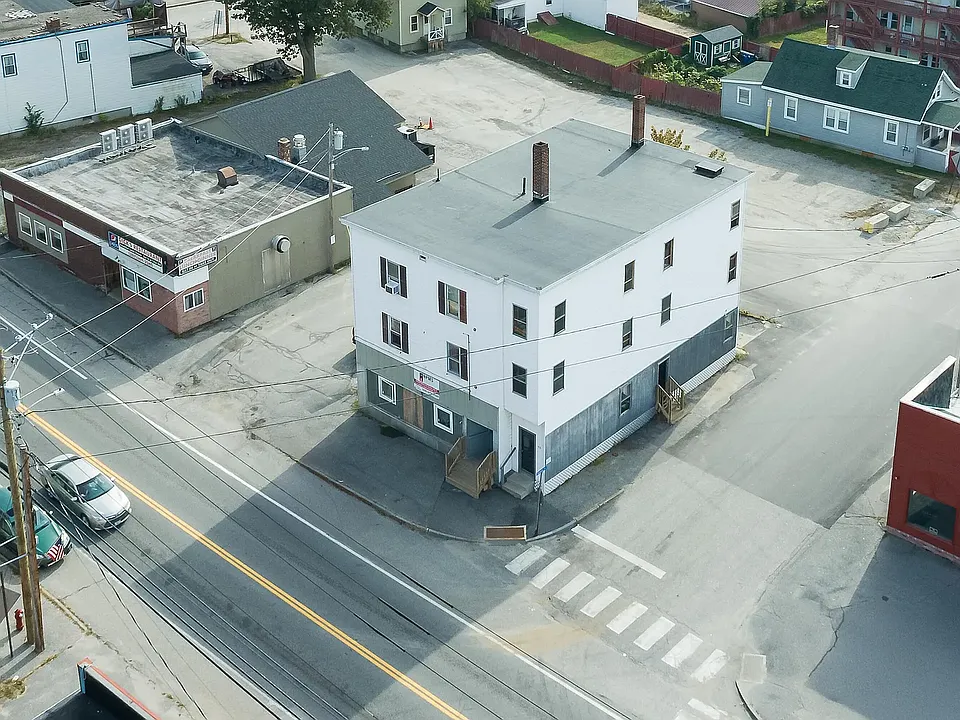 Building Photo 3