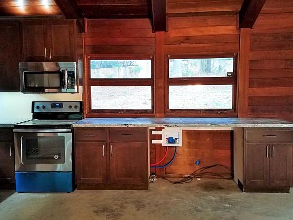 4th image of 3416 N Cove Dr