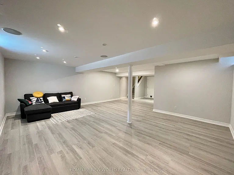 2276 Whistling Springs Cres — Photo 22