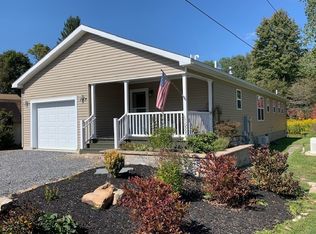 25 Derrick Rd, Bradford, PA 16701