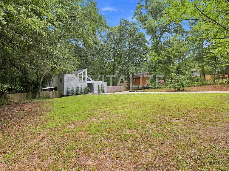 2739 Knollwood Dr — Photo 40