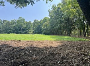 8 White Springs Rd, Lafayette, TN 37083