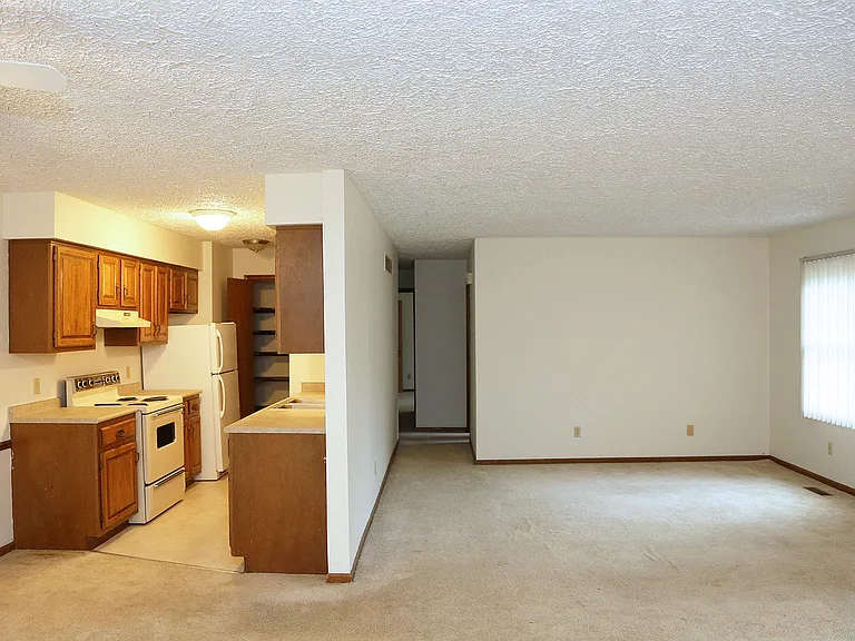 1393 Compton Ct 2bed/1bath LOFT