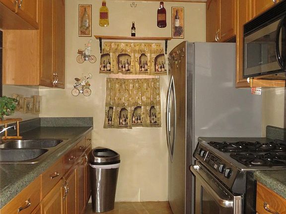 2nd image of 3511 Town Ct APT 4