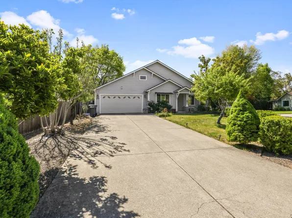 120 Nadine Ln, Central Point, OR 97502