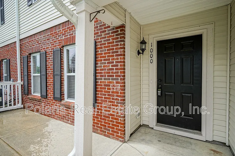 2 bed, 3.0 bath, 1393 sqft, $1,750 — Photo 2