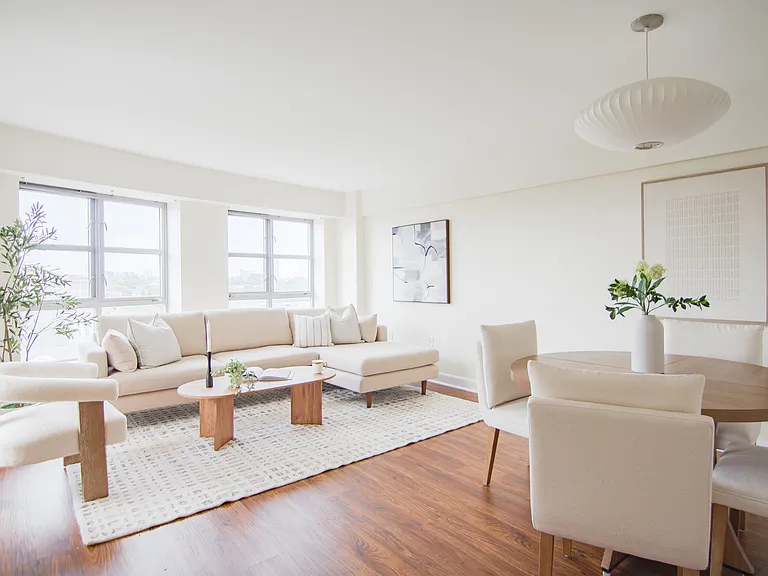 931 Massachusetts Ave #905 — Photo 2