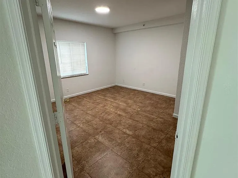 1161 Golden Lakes Blvd #1311 — Photo 7