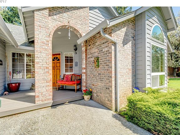 5th image of 5206 NE 146th St